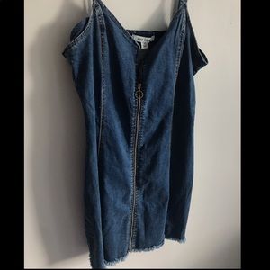Blue jean zip-up dress 🦋